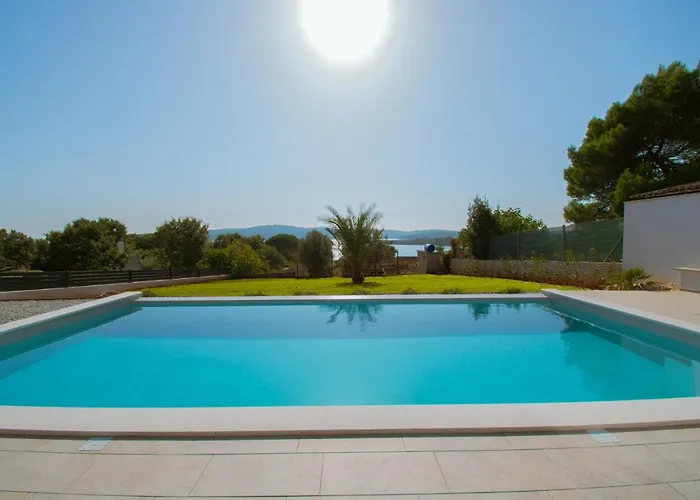 Villa Pergosa Mit Meerblick In Medulin,istrien *