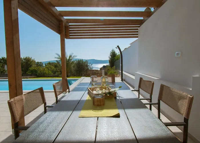 Villa Pergosa Mit Meerblick In Medulin,istrien Pomer