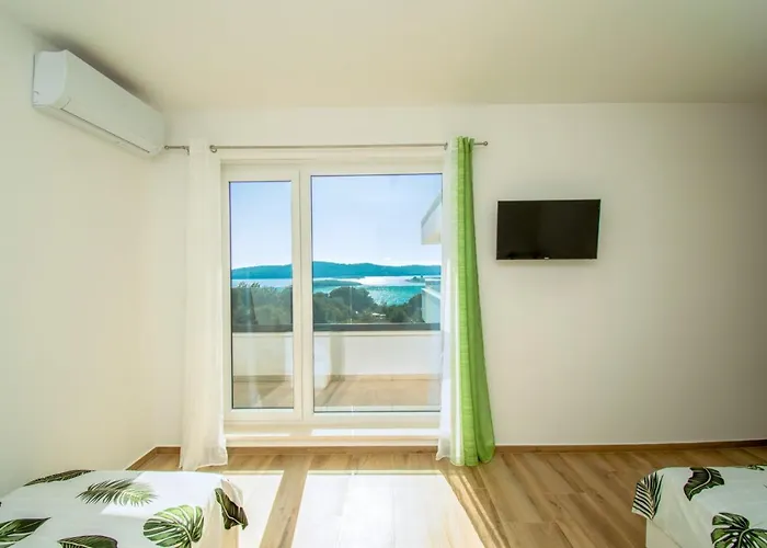 Villa Pergosa Mit Meerblick In Medulin,istrien Pomer