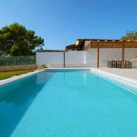 Villa Pergosa Mit Meerblick In Medulin,istrien - By Istrabook